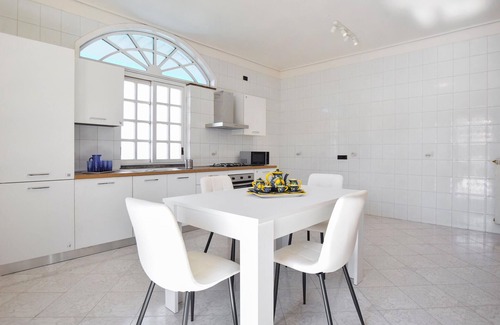 Angri Apartment | Nice apartment in Angri with WiFi