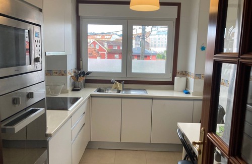 Cangas Apartment | Nice apartment in Cangas next to Rodeira beach