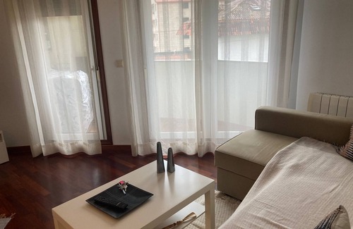 Cangas Apartment | Nice apartment in Cangas next to Rodeira beach