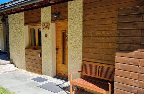 Granges House | Nice apartment in villa for 8 people with WIFI, TV, terrace and pets allowed