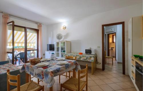 Lido degli Estensi Apartment | Nice Apartment In Comacchio With Wifi