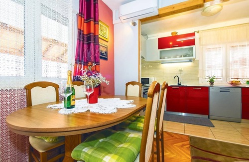 Borak Apartment | Nice apartment in Omis with WiFi