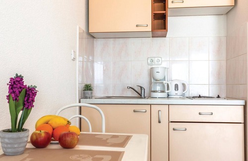 Gradac Apartment | Nice apartment in Podaca with WiFi