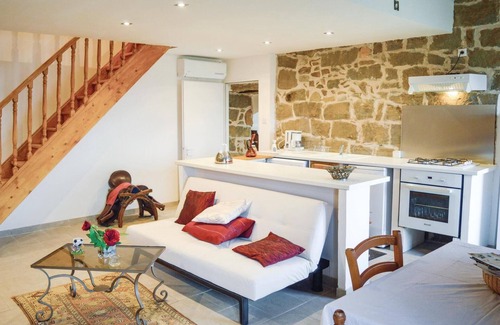 Sollacaro Apartment | Nice apartment in Sollacaro with WiFi