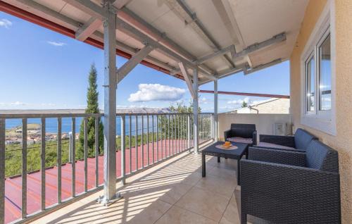 Stinica Apartment | Nice Apartment In Stinica