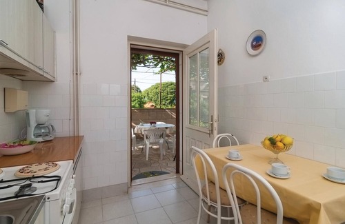 Supetar Apartment | Nice apartment in Supetar with WiFi