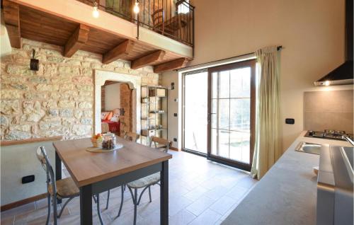 Velo Veronese Apartment | Nice Apartment In Velo Veronese