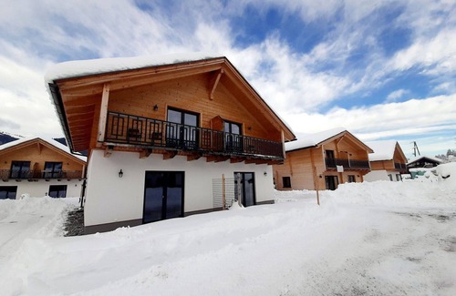Jenig House | Nice apartment in villa for 4 people with WIFI, TV, terrace, pets allowed and panoramic view