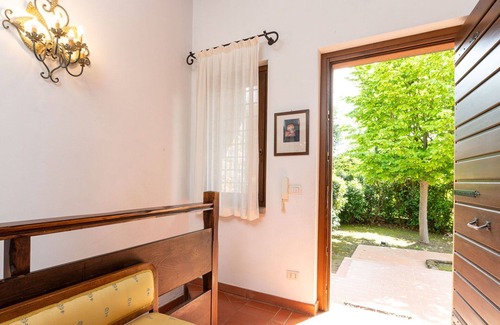 Poderi Villa | Nice apartment in villa with private pool, WIFI, hot tub, TV, patio, pets allowed, panoramic view