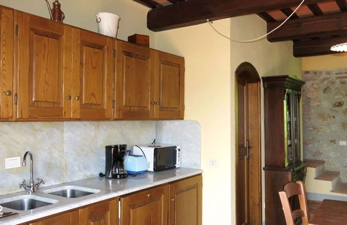 Molazzana Villa | Nice apartment in villa for 4 guests with pool, WIFI, TV, terrace, pets allowed and parking