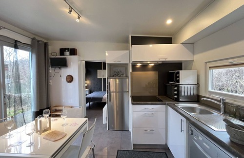 Wemding House | Nice apartment in villa for 4 guests with WIFI, TV and terrace