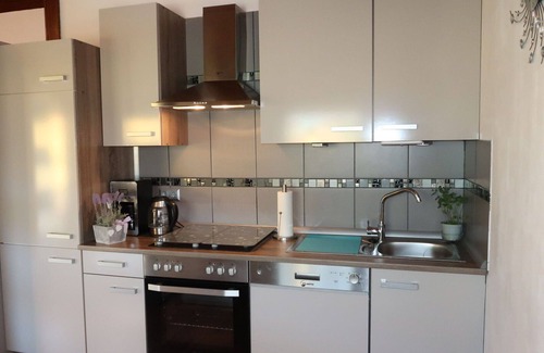 Machtlos House | Nice apartment in villa for 2 people with pool, TV, terrace and pets allowed