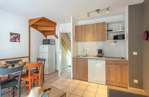 Saumur House | Nice apartment in villa for 6 people with internet, pool, TV, terrace and pets allowed