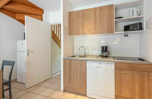Saumur House | Nice apartment in villa for 6 people with internet, pool, TV, terrace and pets allowed