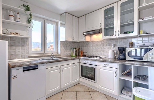 Krsan Villa | Nice apartment in villa for 6 people with WIFI, A/C, pool, TV, patio and pets allowed
