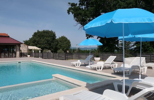 Krsan Villa | Nice apartment in villa for 6 people with WIFI, A/C, pool, TV, patio and pets allowed
