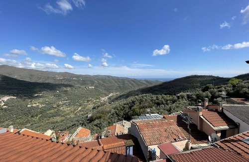 Valloria Apartment | Nice apartment for 4 people with WIFI, TV and terrace