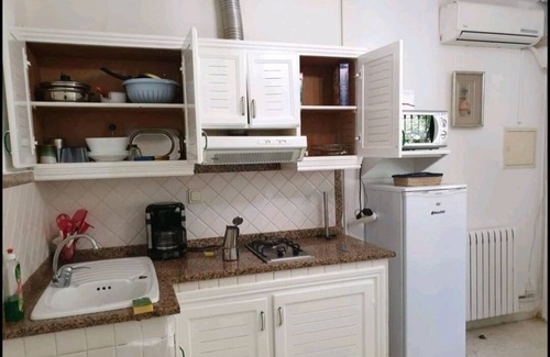 Ariana Apartment | Nice apartment located in a quiet area near Hedi Nouira avenue