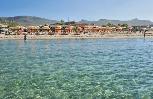 Bosa Marina Apartment | Nice apartment on the first floor with sea view of about 45 m2 equipped with air conditioning and wi fi connection, composed of a living room with equipped kitchenette, fridge and flat screen television.A double or twin bedroom and a single bedroom, bath