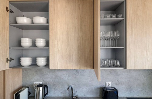 Hispanoamerica Apartment | Nice Bernabéu 2BR w/Rooftop Pool & Doorman, by Blueground