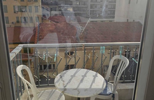 Liberation Apartment | Nice center - Large, quiet and bright 80 m² air-conditioned apartment, terraces