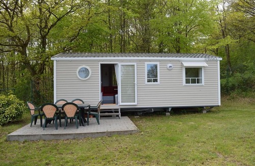 Olloy-sur-Viroin Villa | Nice chalet with microwave located in the Ardennes