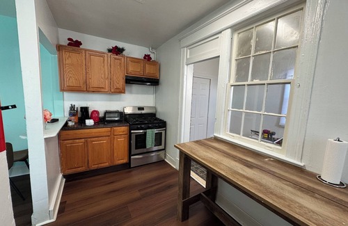 Anacostia Apartment | NICE Cozy APT 4-Bedroom 5-Beds Easy Parking