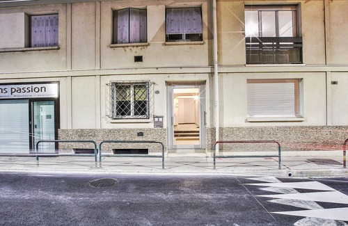 Saint - Aubin - Dupuy Apartment | Nice flat with balcony in Grand Rond neighborhood in Toulouse - Welkeys