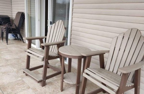Camdenton Condo | Nice, HOA POOL, dock