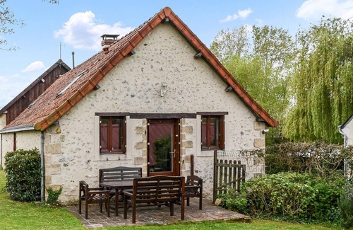 Savigne-sous-le-Lude House | Nice home in Savigne-sous-le-Lude