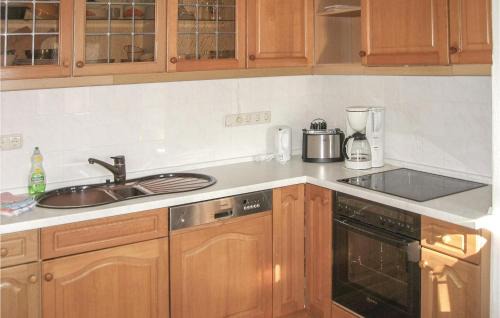 Behringen House | Nice Home In Bispingen With Kitchen