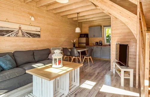 Debki House | Nice home in Debki with WiFi