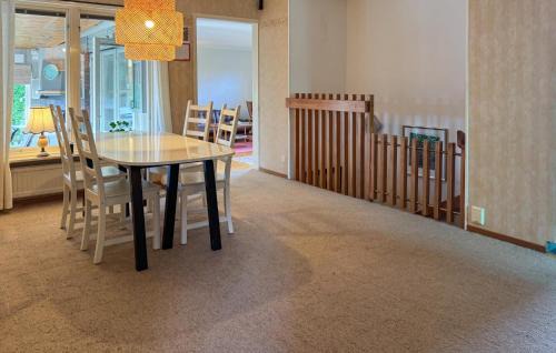 Eksjo House | Nice Home In Eksjö With Sauna