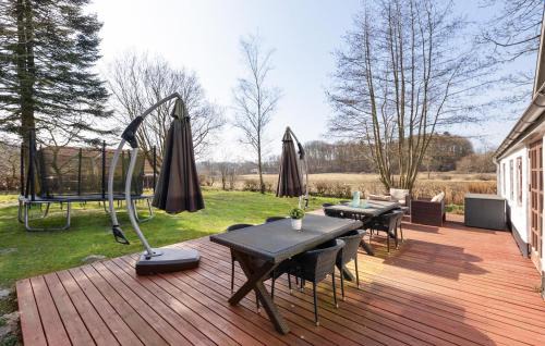 Farso House | Nice Home In Farsø With Wifi