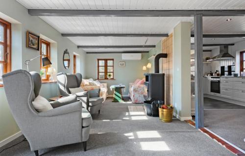 Farso House | Nice Home In Farsø With Wifi