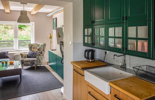 Choczewo House | Nice home in Gniewino with kitchen