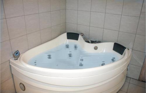 Kopingsvik House | Nice Home In Köpingsvik With Sauna