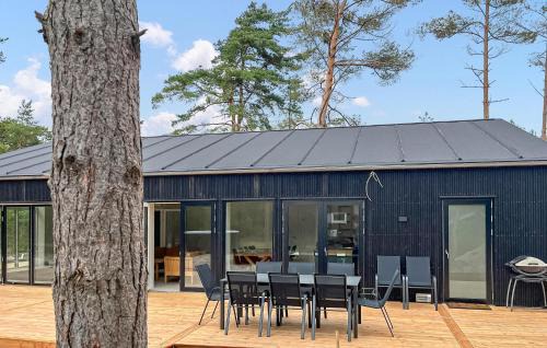 Bedegaard House | Nice Home In Nexø With Sauna