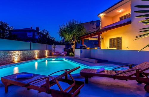 Valdebek House | Nice home in Pula with WiFi