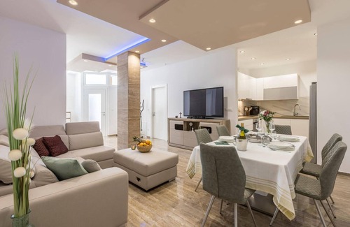 Solin House | Nice home in Solin with WiFi