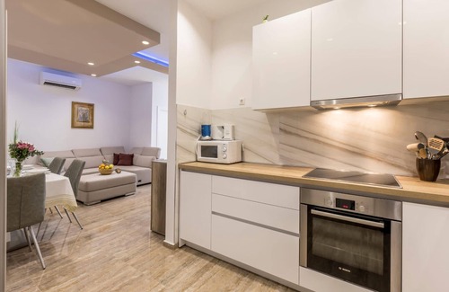 Solin House | Nice home in Solin with WiFi