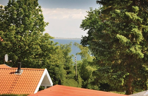 Mommark Strand House | Nice home in Sydals with sauna