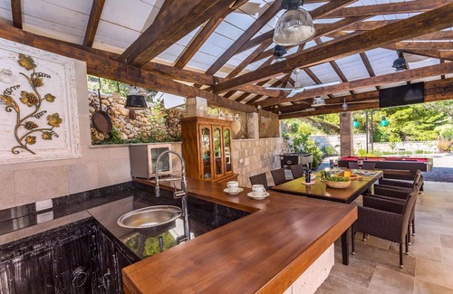 Mimice House | Nice House in Mimice with mountain view