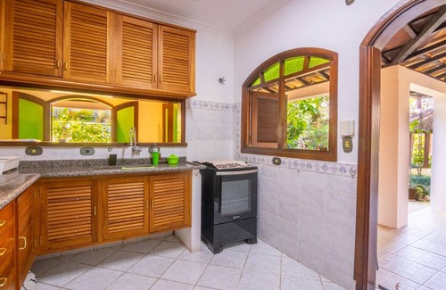 Centro Comercial House | Nice house with pool and barbecue!