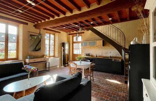 Champlay Cottage | Nice little cozy cottage, ideal for a romantic stay