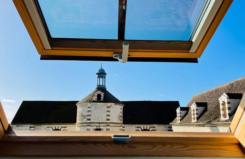 Champlay Cottage | Nice little cozy cottage, ideal for a romantic stay