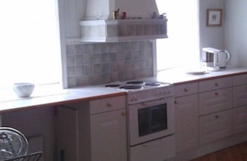 Motala House | Nice modern holiday home on Lake Vättern with three bedrooms