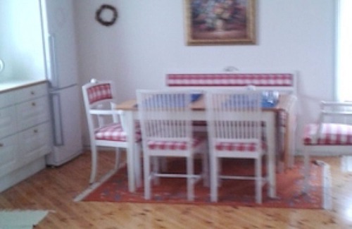 Motala House | Nice modern holiday home on Lake Vättern with three bedrooms