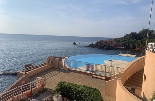 Le Trayas Apartment | Nice place with sea and swimming pool