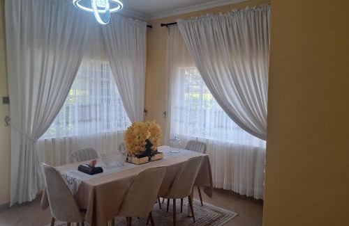 Arusha House | Nice & Slow Homes